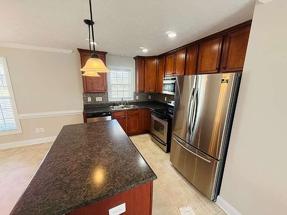 5th image of 5802 Kessinger Ct