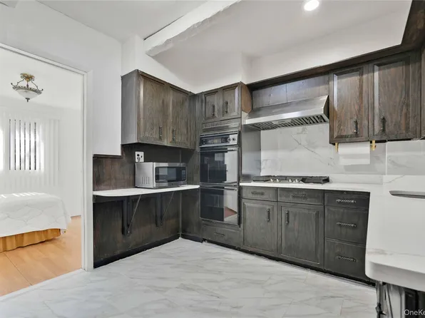 10762 106th Street, Ozone Park, NY 11417
