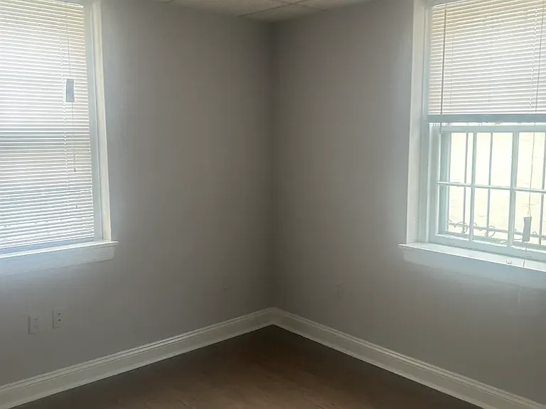 4 E Athens Ave #102 — Photo 12