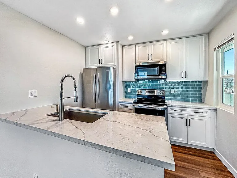 4357 Cleveland Ave #201 — Photo 5