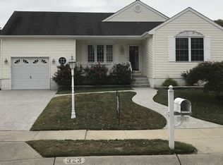 323 Superior Rd, Egg Harbor Township, NJ 08234