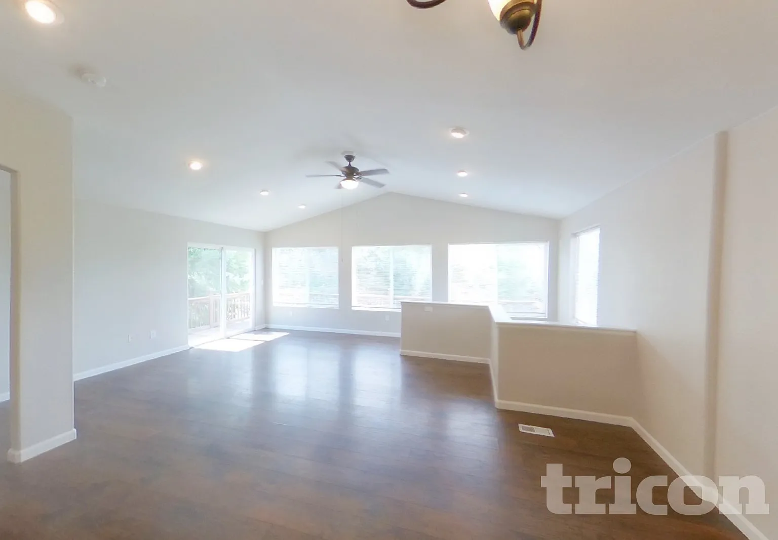 187 Stratmoor Dr Colorado Springs CO — Photo 2