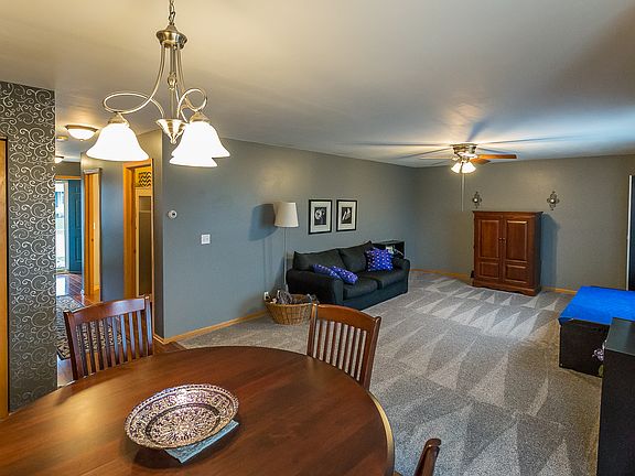 Spacious Family Room