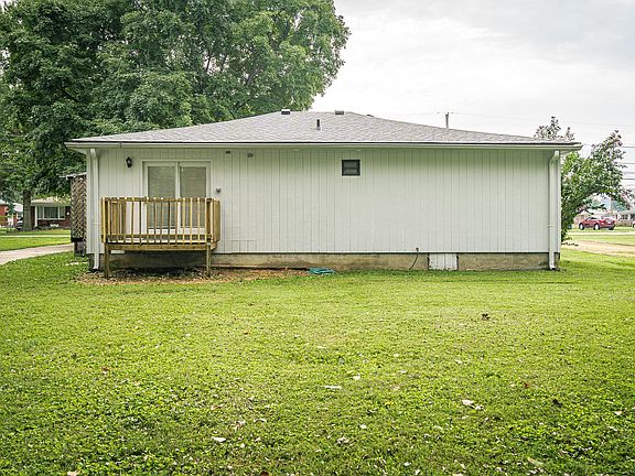 5th image of 8512 Thompson Ln