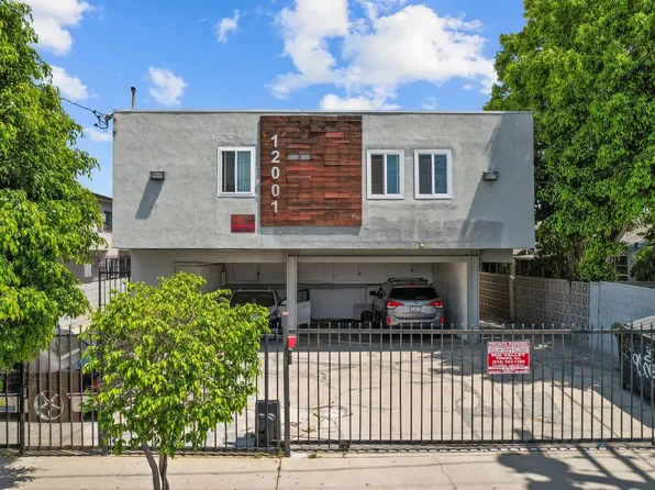 12001 Valerio St, North Hollywood, CA 91605