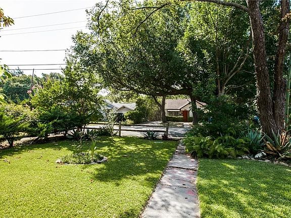 2nd image of 8907 San Leandro Dr