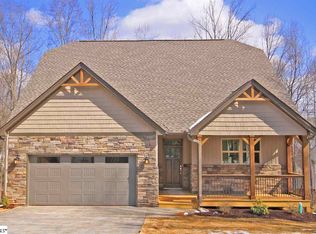 3 Pine Trail Ct, Greer, SC 29651