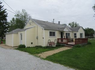 1494 E 2700 North Rd, Ashkum, IL 60911