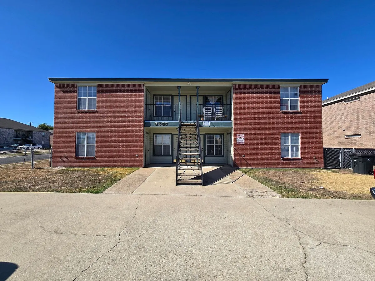 Building Photo - 3407 Hereford Ln #A