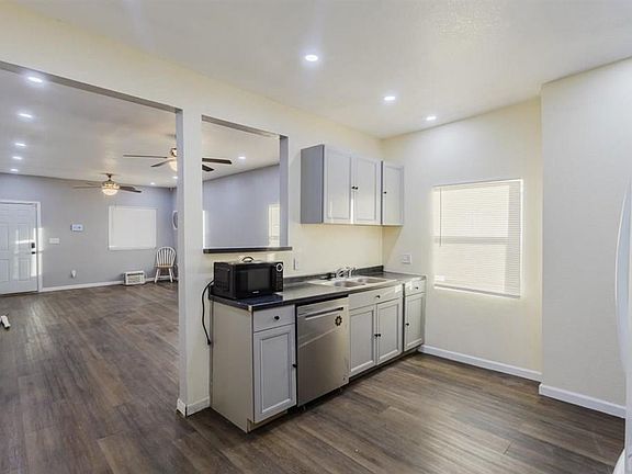 4th image of 1715 W 16th St