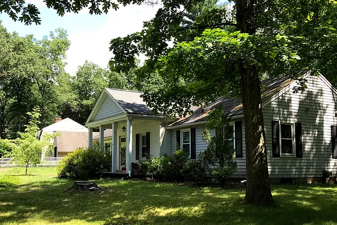 17 Alpine Dr