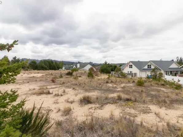 Willow Crest Ct #142, Florence, OR 97439