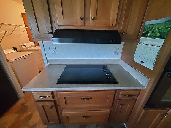 4th image of 16083 Orleans Dr
