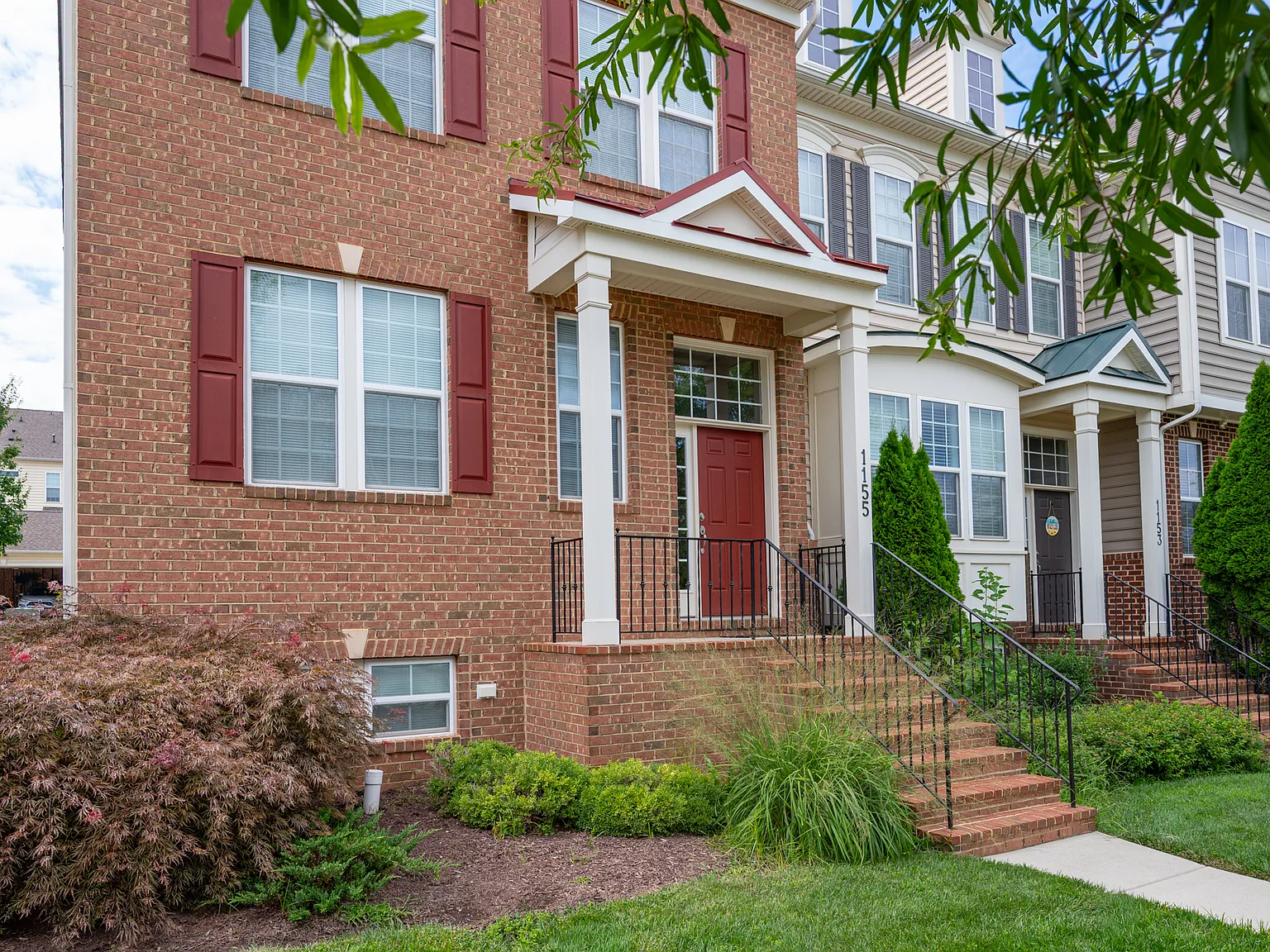 4 bed, 3.5 bath, 2372 sqft, $2,900 — Photo 4