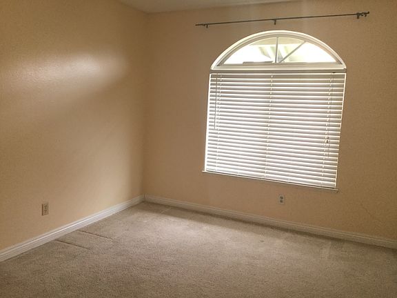 4th image of 47 N Basswood Ave