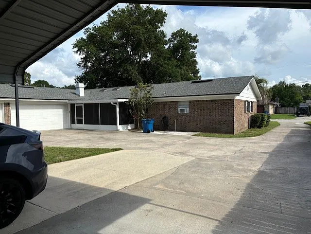 7339 Sandy Bluff Dr — Photo 2