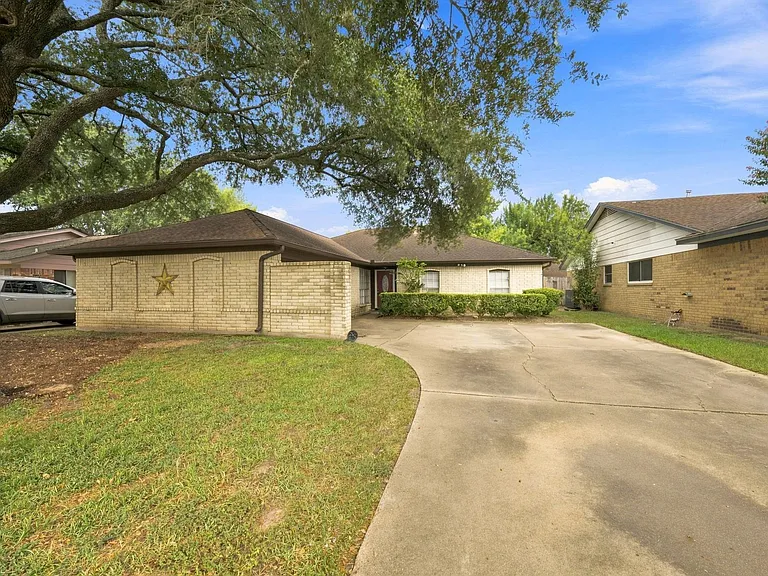 16611 Ben Ledi Dr — Photo 19