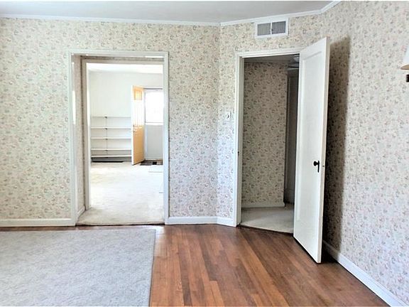 4th image of 629 82nd St