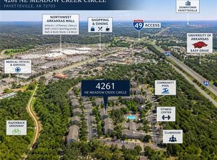 4261 NE Meadow Creek Cir APT 204, Fayetteville, AR 72703