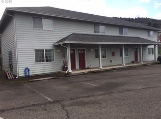 1055 W Lookingglass Rd, Roseburg, OR 97471