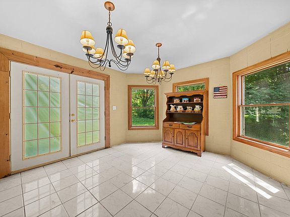 5th image of 661 S Red Oak Ln