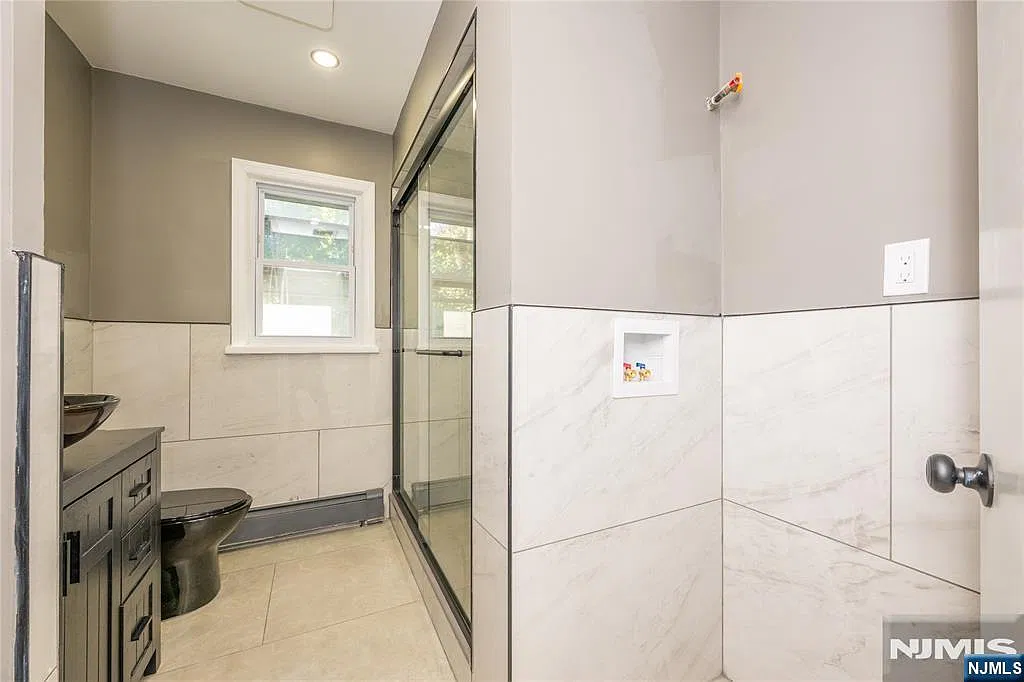 8 Sibel Ct — Photo 3