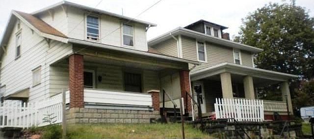 2nd image of 304 12th Ave