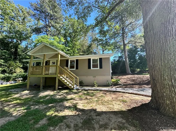 15370 Hilldale Ave, Bowling Green, VA 22427