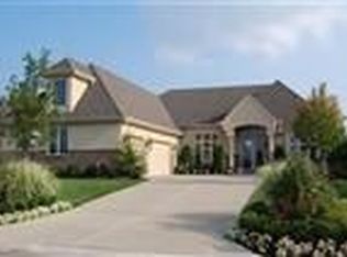 820 Vintage Lake Ct, Centerville, OH 45458