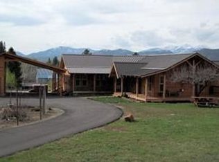3 Solitude Ln, Winthrop, WA 98862