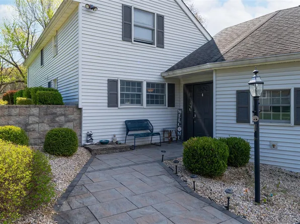 117 Shenandoah Road, Hopewell Junction, NY 12533