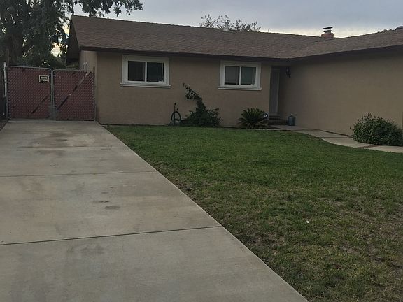 2nd image of 3055 Elsinore Dr