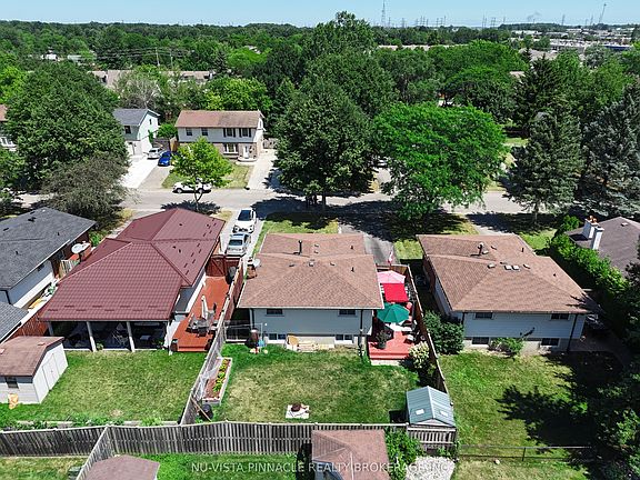 4th image of 56 Kintail Cres