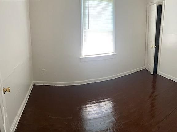 5th image of 133 S Old Church St