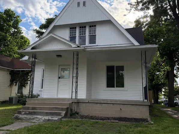 1840 N 8th St, Terre Haute, IN 47804