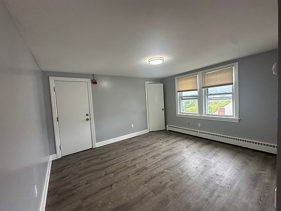 4th image of 50 Blake St Floor 3