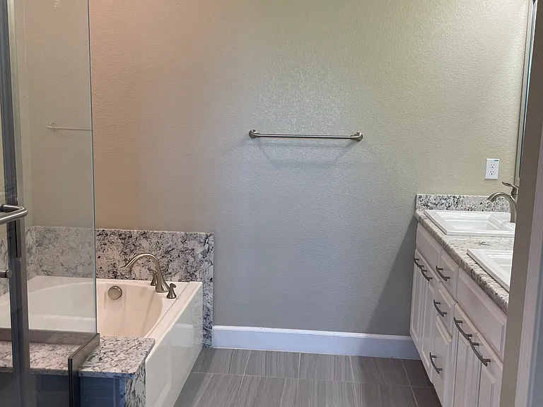 611 Avenue One — Photo 15