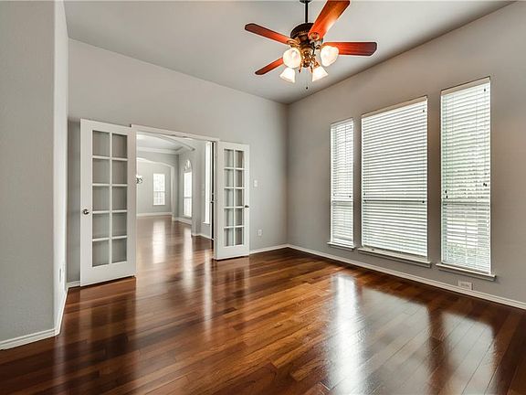 5th image of 8124 Peacock Ln