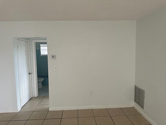 5th image of 7311 Venetian St #12