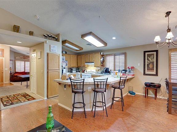 3rd image of 8405 Airmont Ct
