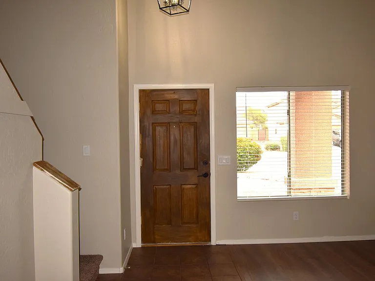15338 N 148th Ct — Photo 4