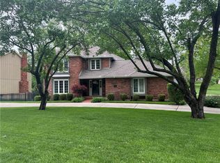 3000 W 120th Ter, Leawood, KS 66209