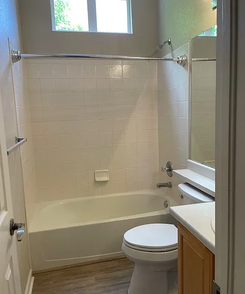 Main level full bath