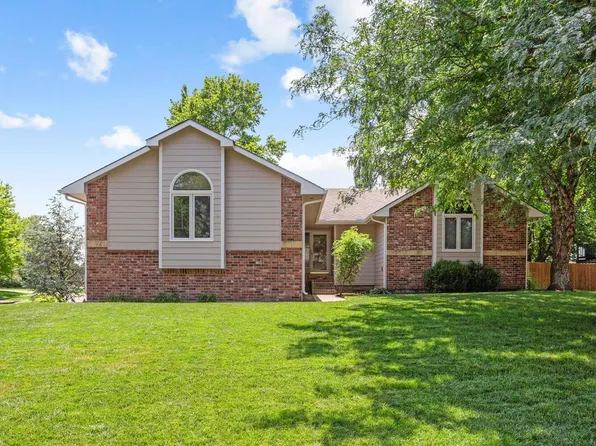 2303 N Crestline Ct, Wichita, KS 67205