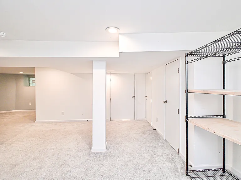 2216 Burnett Ave #2 — Photo 12
