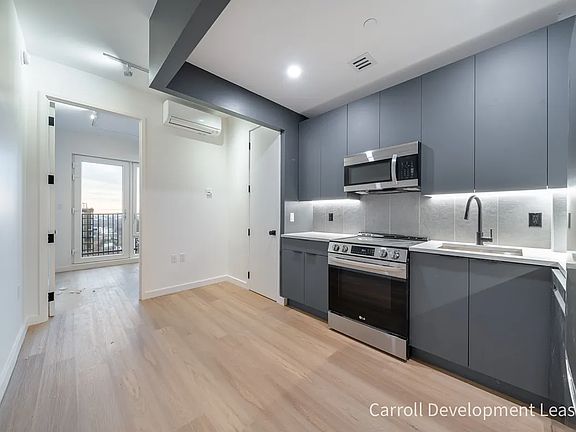 2nd image of 931 Carroll St #C411
