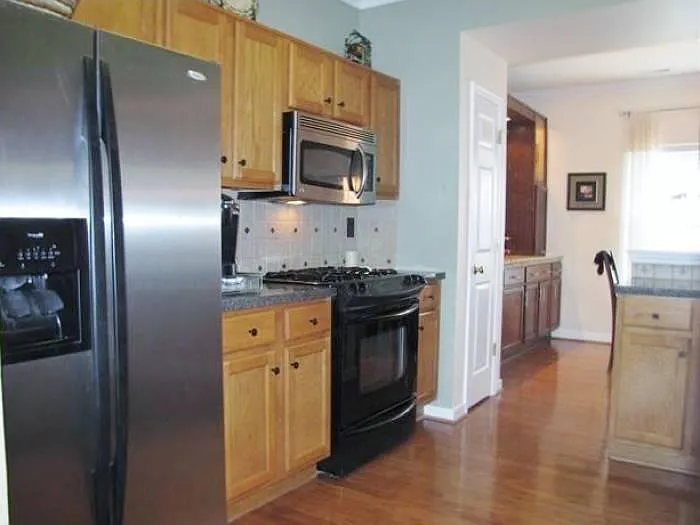 11305 Abbots Cross Ln — Photo 4