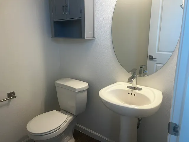 3605 Highclere Way — Photo 6