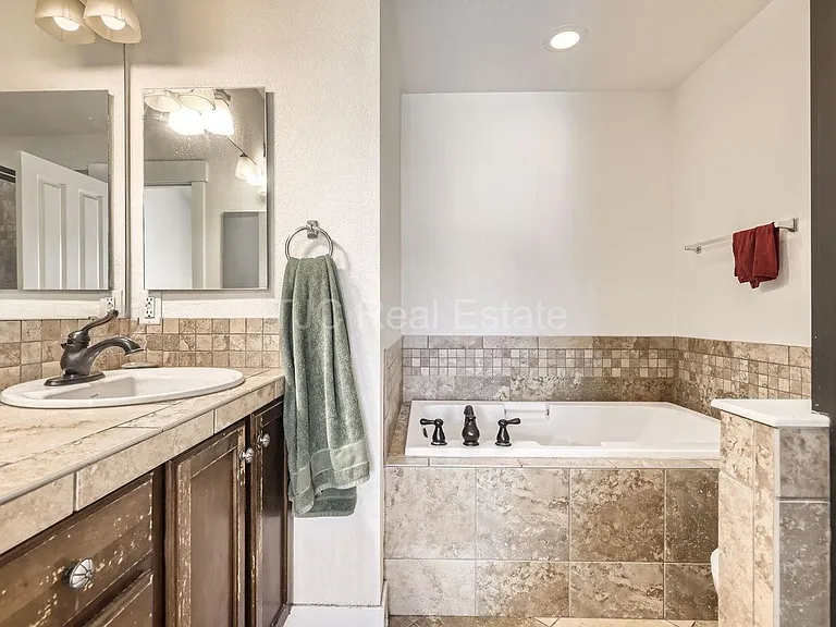 3381 Xenia St — Photo 10