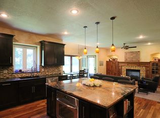 6201 W 149th St, Overland Park, KS 66223